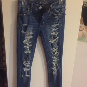 Ripped jegging jeans